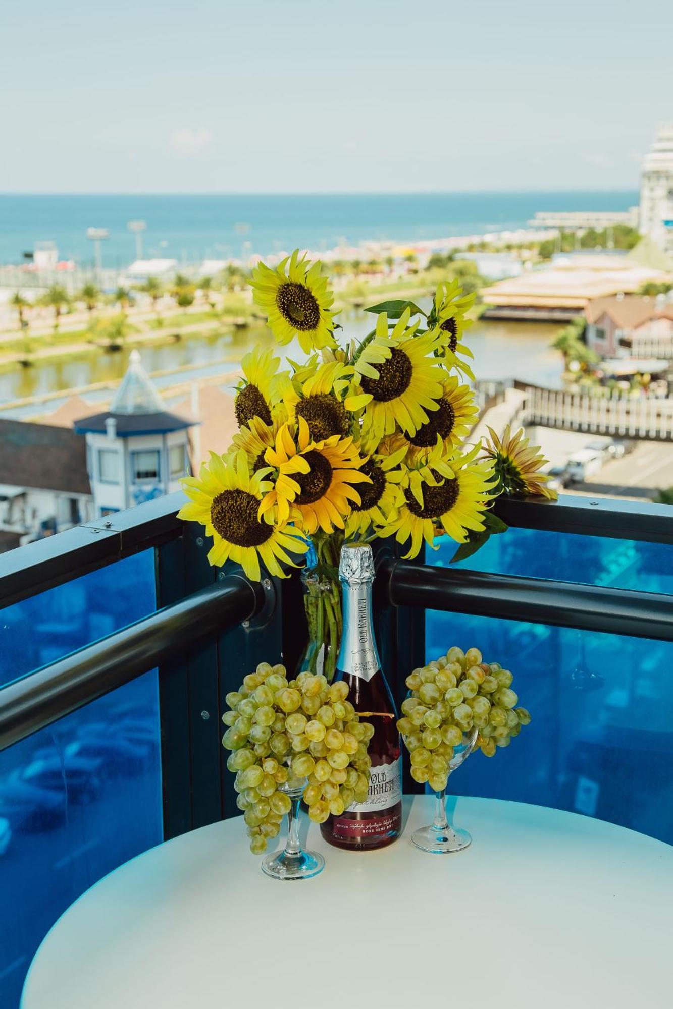 Sea ​​View In Orbi City Batumi Zewnętrze zdjęcie